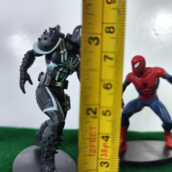 Disney Marvel Spider-Man and Agent Venom Toy Action Figure Cake Topper - Picture 2 of 8